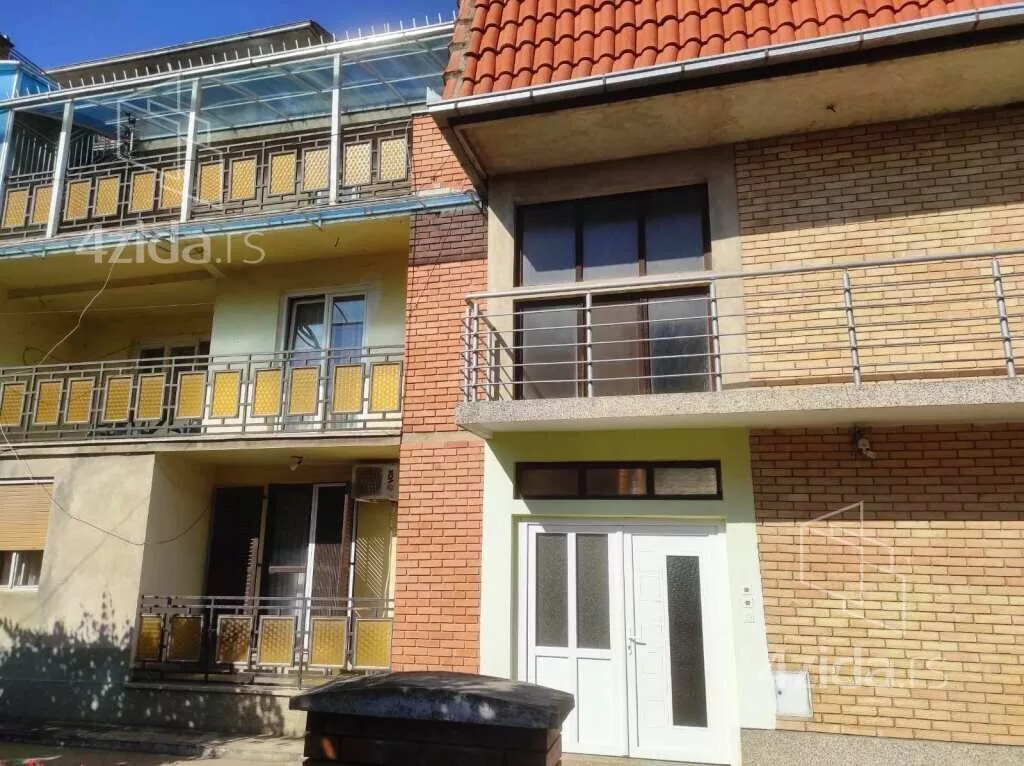 3-etažna kuća | 4zida