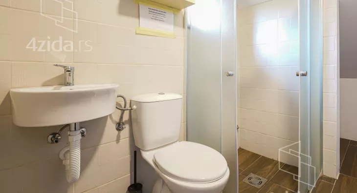 4-etažna kuća | 4zida