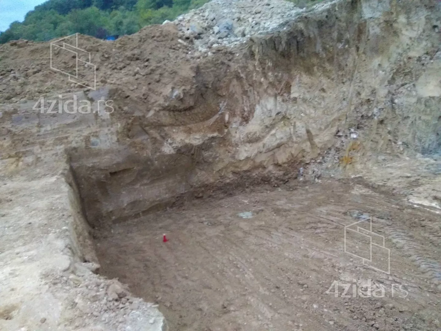 Građevinsko zemljište | 4zida
