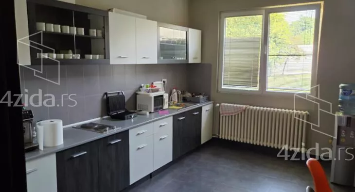 Proizvodni pogon | 4zida