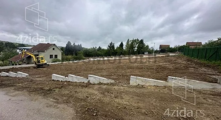 Građevinsko zemljište | 4zida