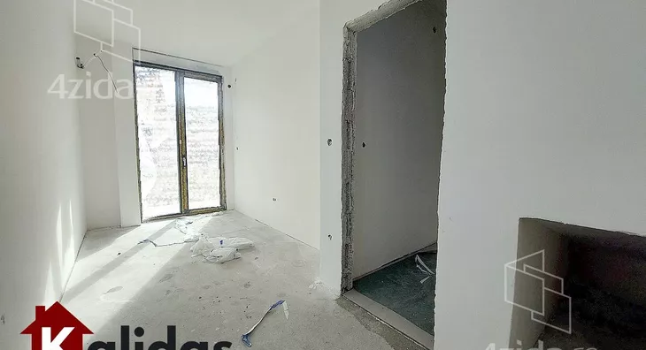 Šestosoban stan | 4zida