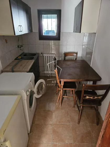 Učiteljska | 4zida.rs