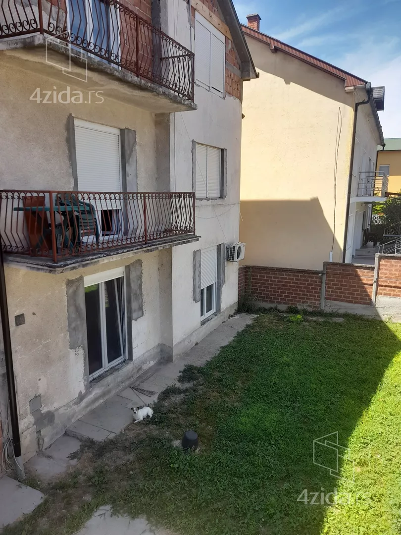 3-etažna kuća | 4zida