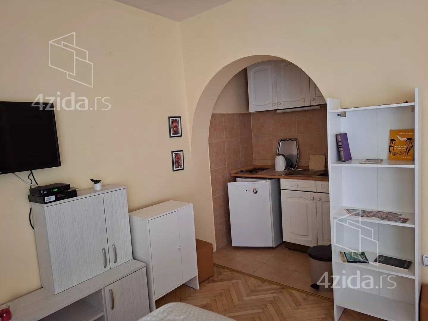Garsonjera | 4zida