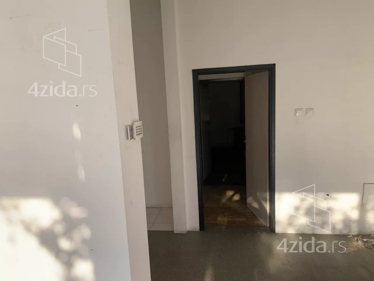 Lokal | 4zida