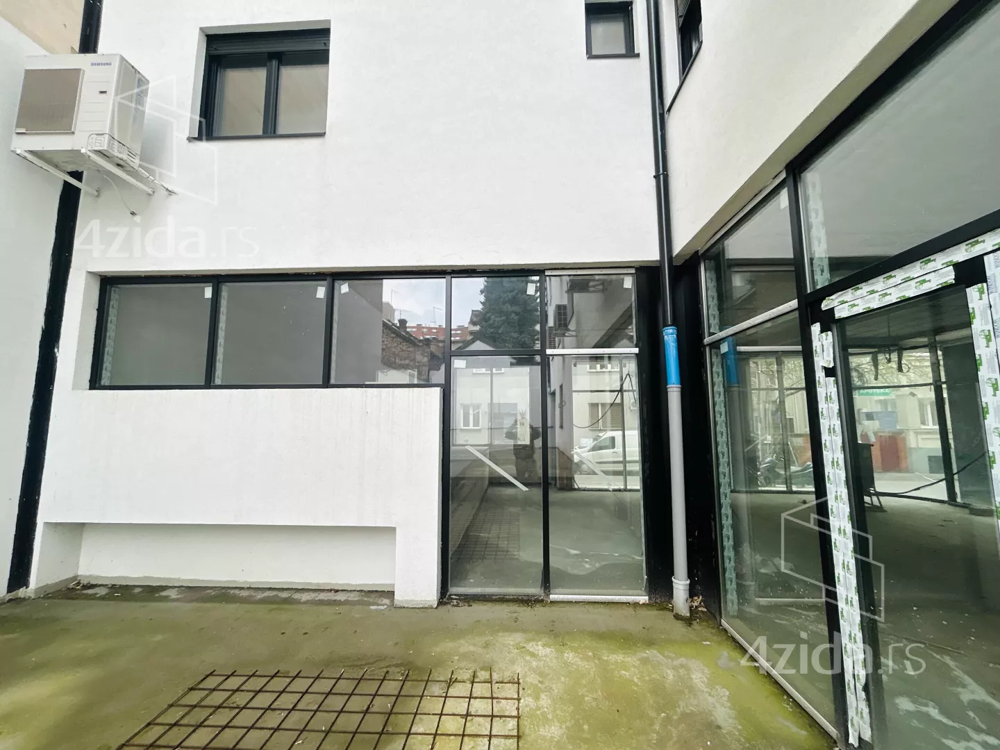 Poslovni prostor | 4zida