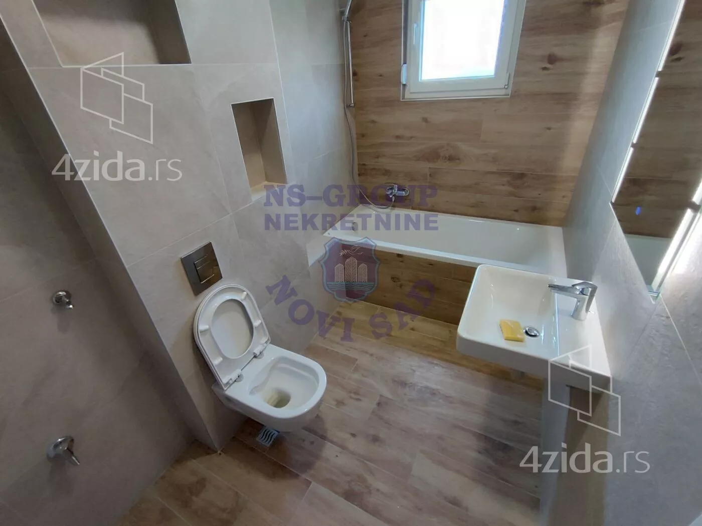 Četvorosoban stan | 4zida