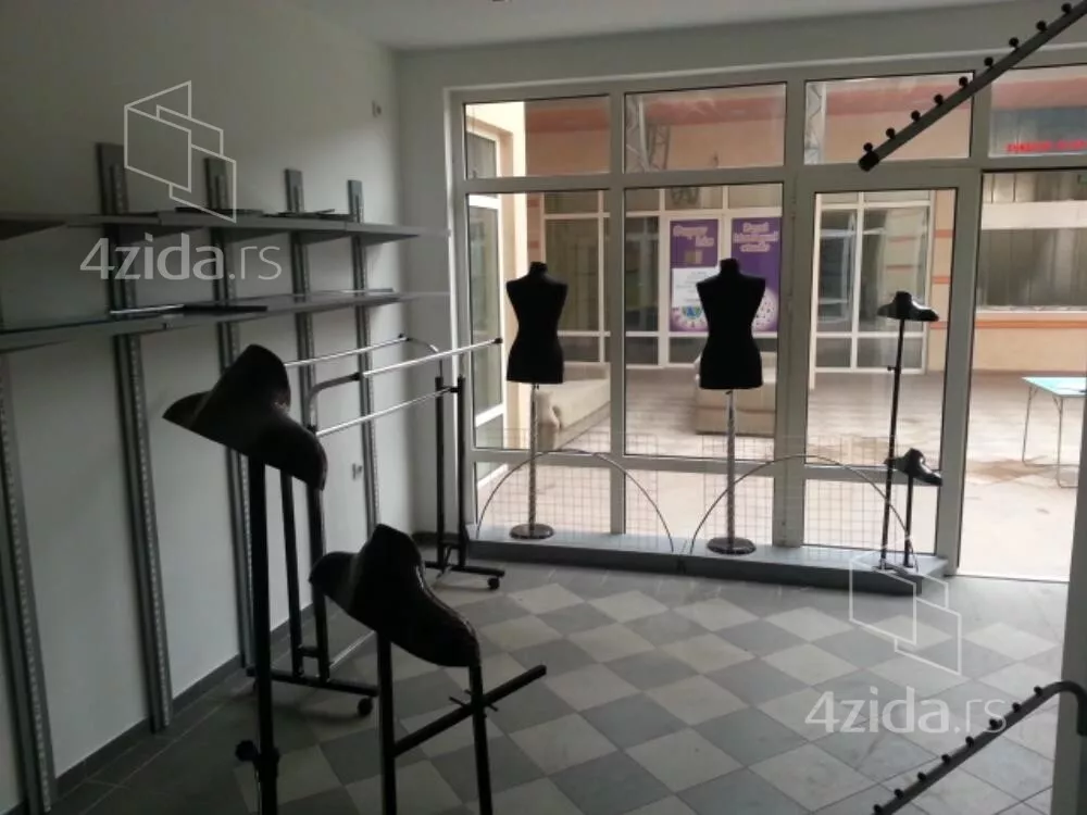 Poslovni prostor | 4zida