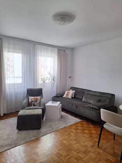 Kneza Danila | 4zida.rs