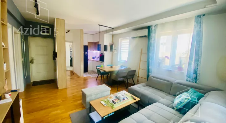 Dvoiposoban stan | 4zida