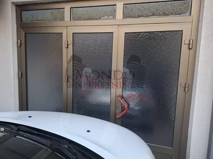 Dom Zdravlja | 4zida.rs