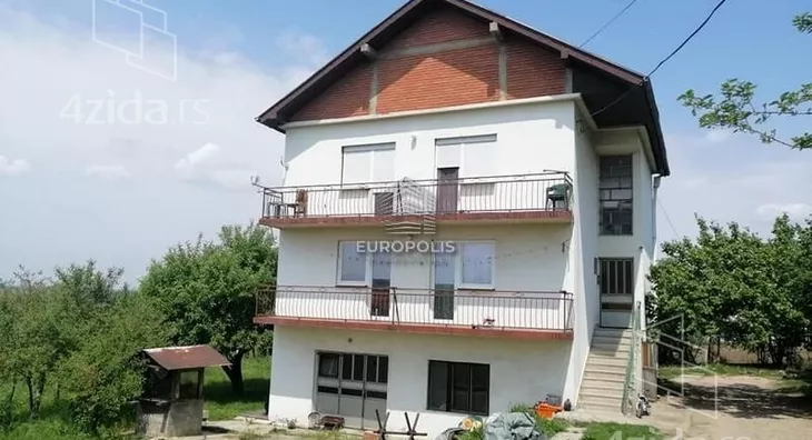 3-etažna kuća | 4zida