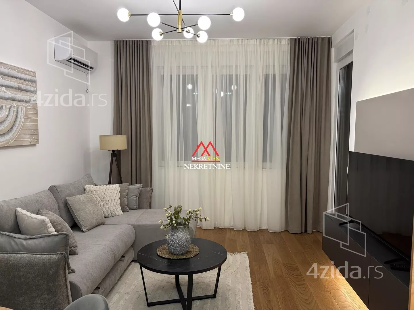 Jednoiposoban stan | 4zida