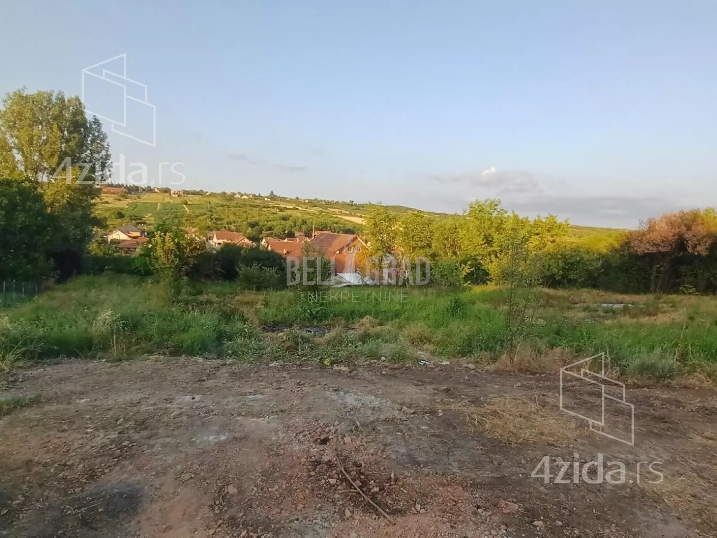 Plac | 4zida