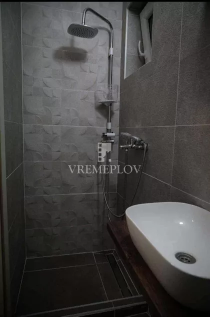 Nikole Tesle | 4zida.rs