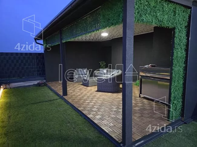 Petosoban stan | 4zida