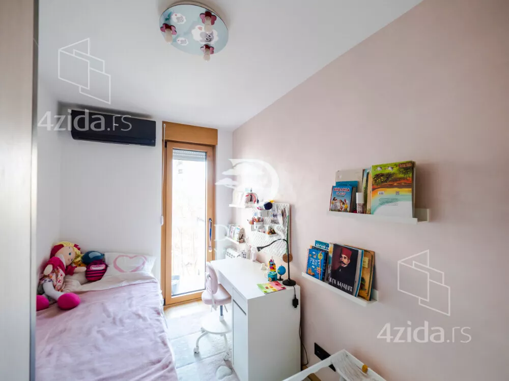 Troiposoban stan | 4zida