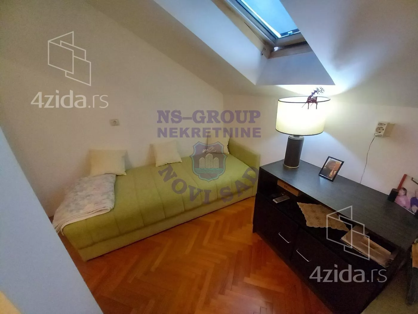 Troiposoban stan | 4zida