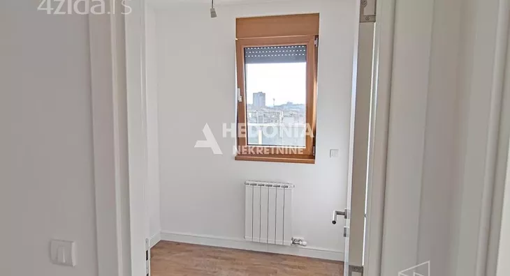 Četvoroiposoban stan | 4zida