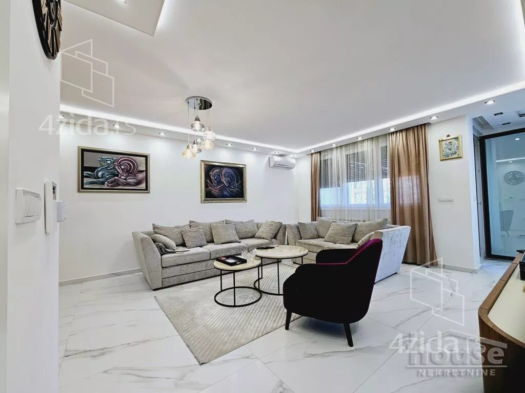 Petosoban stan | 4zida