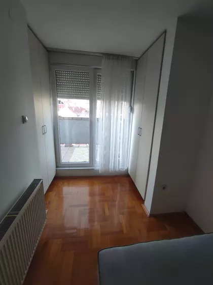 Filozofski Fakultet | 4zida.rs