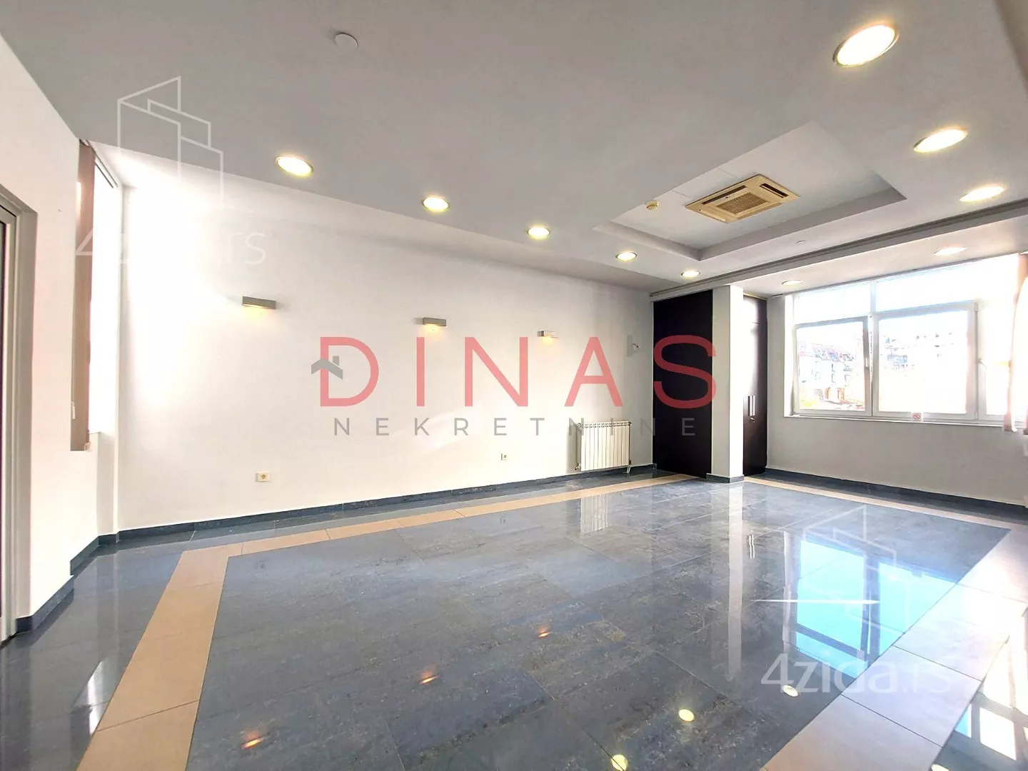 Poslovni prostor | 4zida