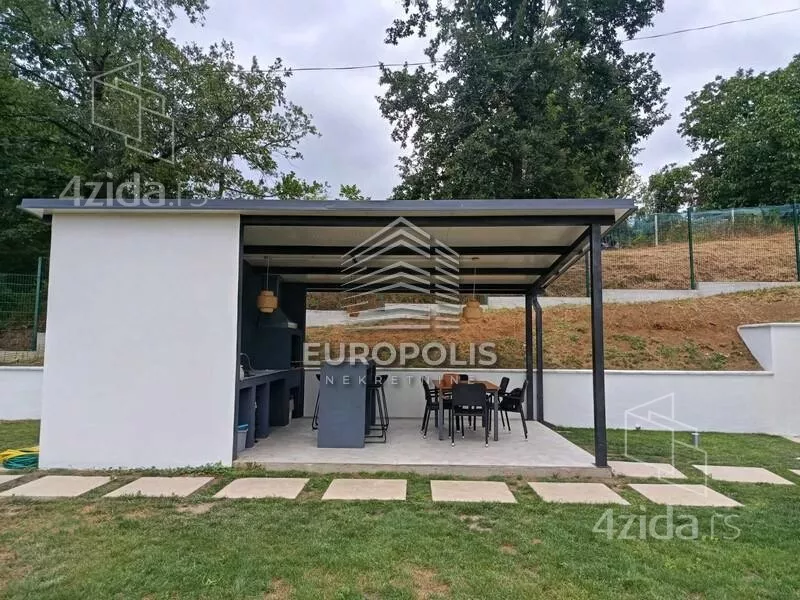 Kuća | 4zida