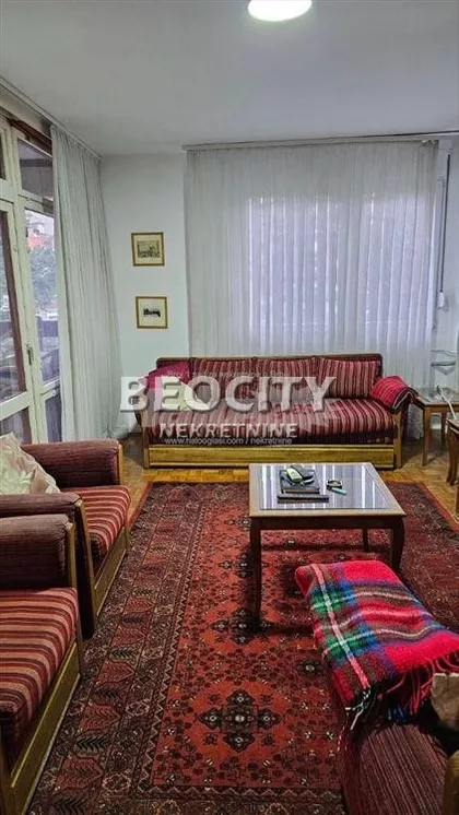 Bulevar oslobodjenja | 4zida.rs