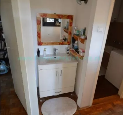 Šestosoban stan | 4zida