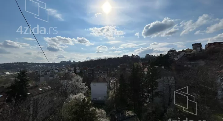 Četvoroiposoban stan | 4zida