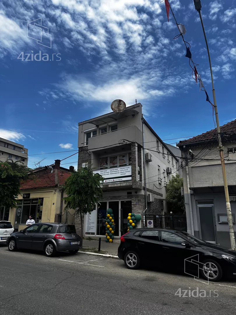 Poslovni prostor | 4zida
