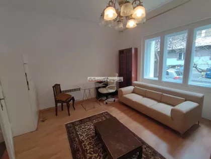 Vukov Spomenik | 4zida.rs
