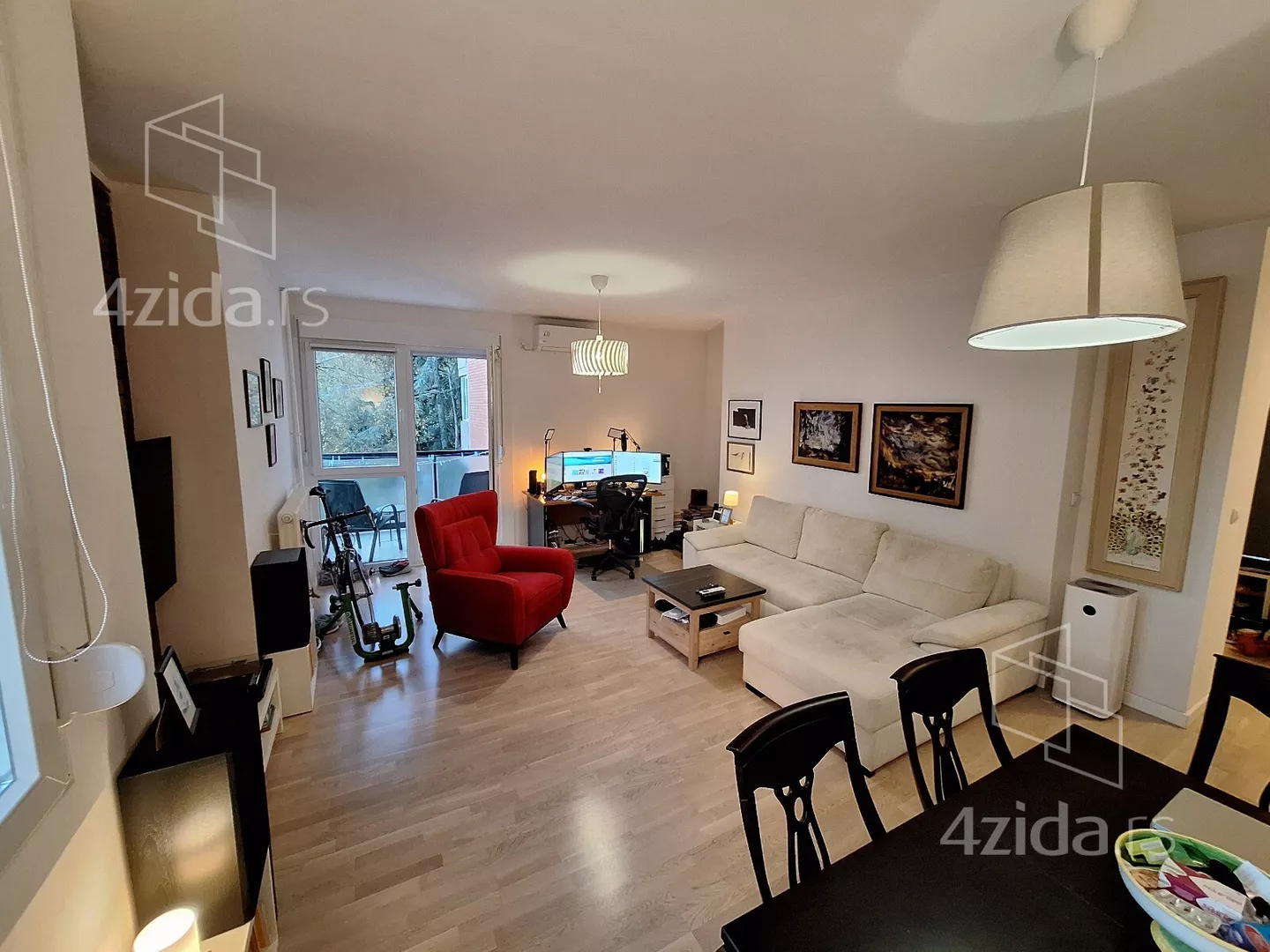 Troiposoban stan | 4zida