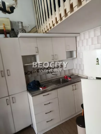 Zmaj Jovina | 4zida.rs