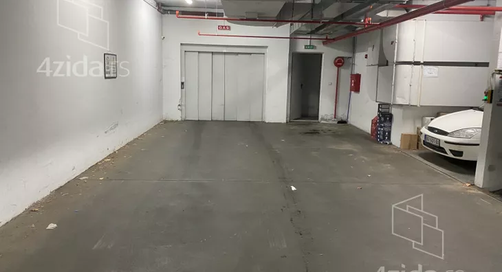Parking | 4zida