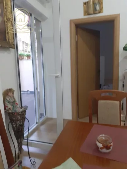 17. oktobra | 4zida.rs
