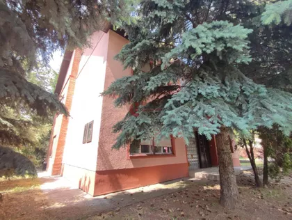 Mali Radanovac | 4zida.rs