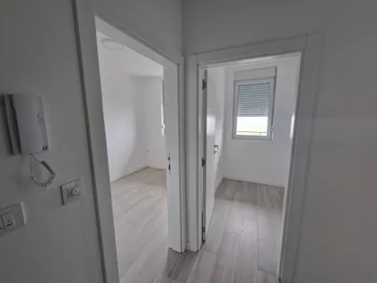 Novi Banovci | 4zida.rs