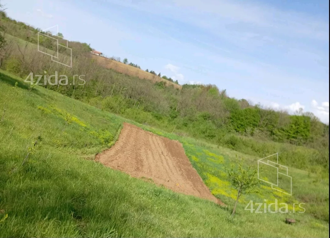 Poljoprivredno zemljište | 4zida