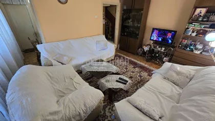 Sretena Mladenovića Mike | 4zida.rs