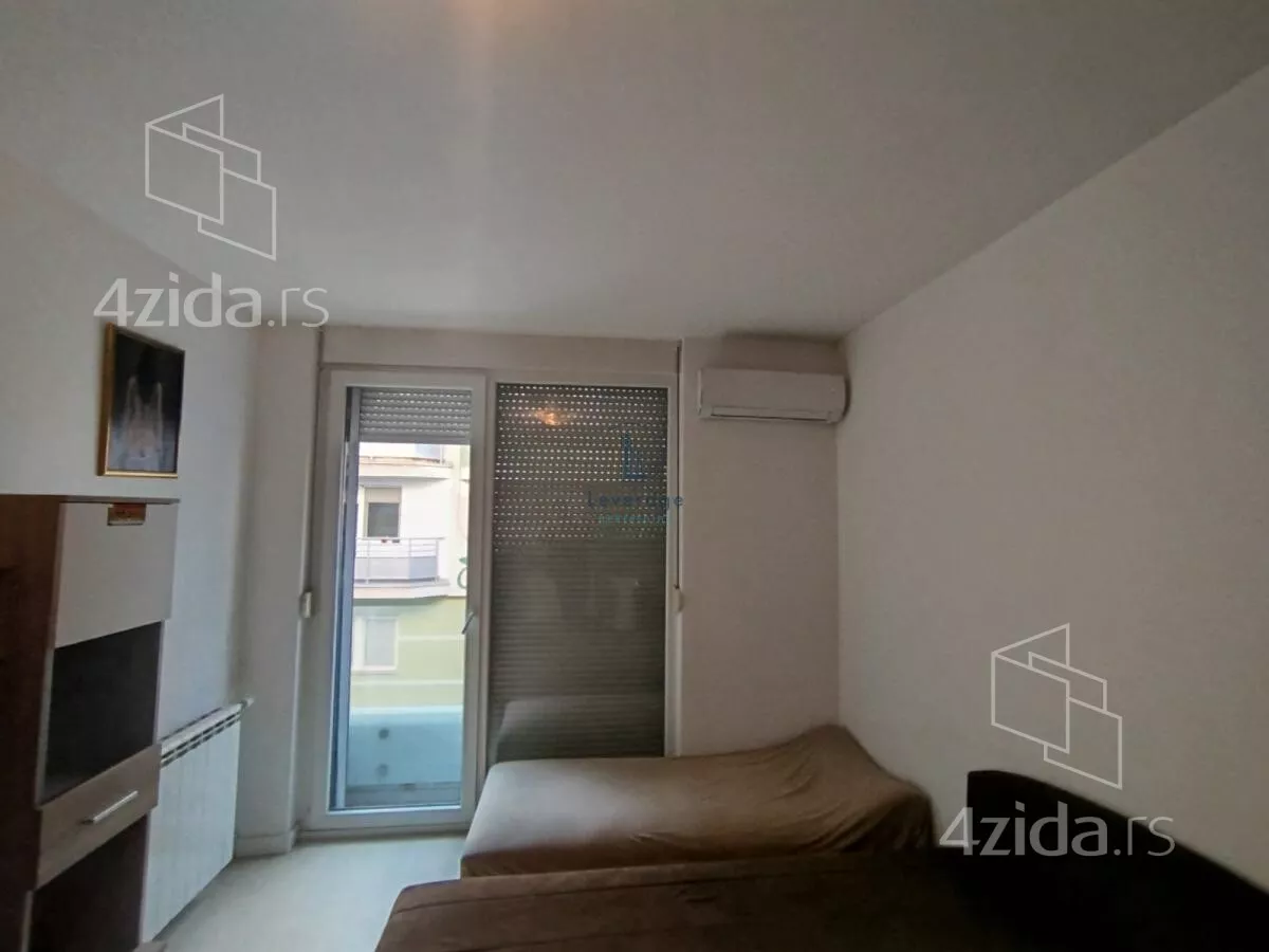 Garsonjera | 4zida
