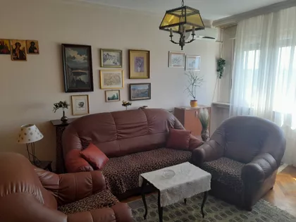 Klinički Centar | 4zida.rs