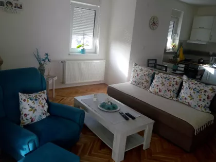 Železnička 18 | 4zida.rs