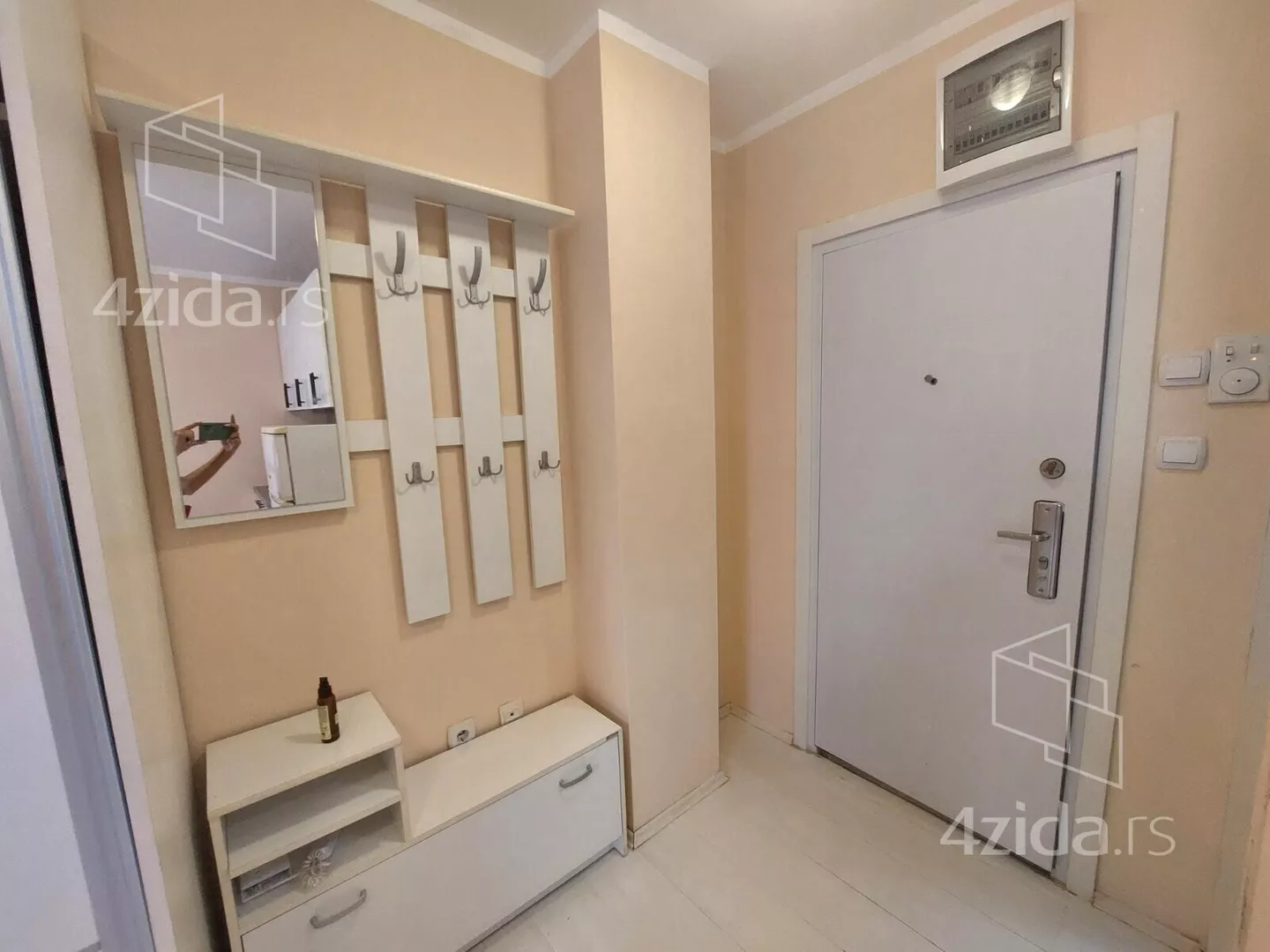 Garsonjera | 4zida