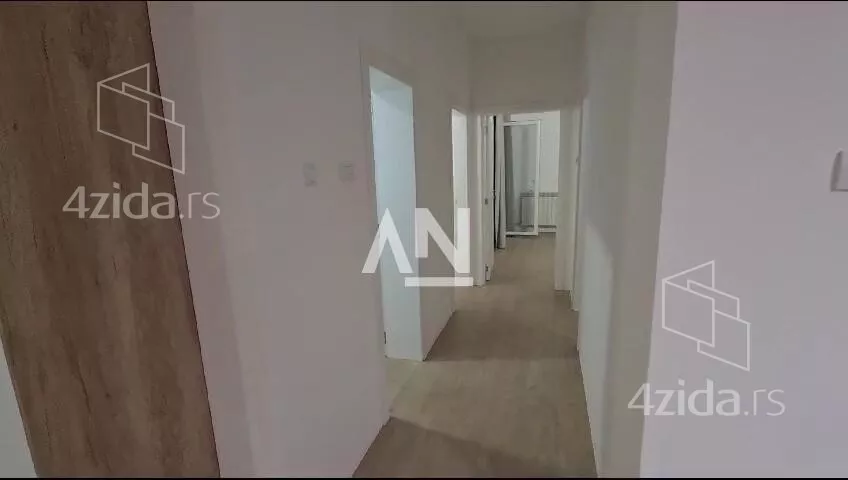 Šestosoban stan | 4zida