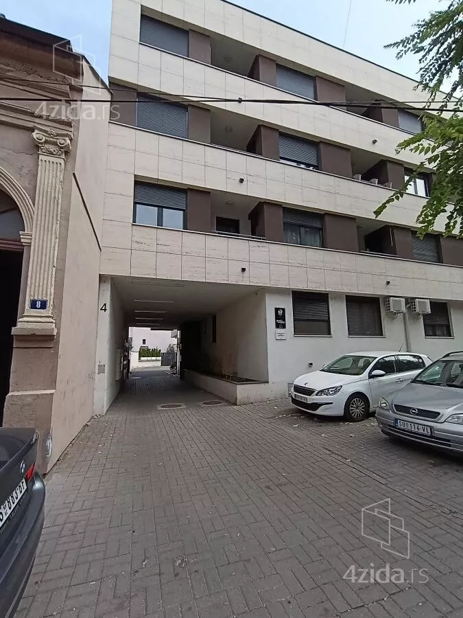 Garaža/Parking | 4zida