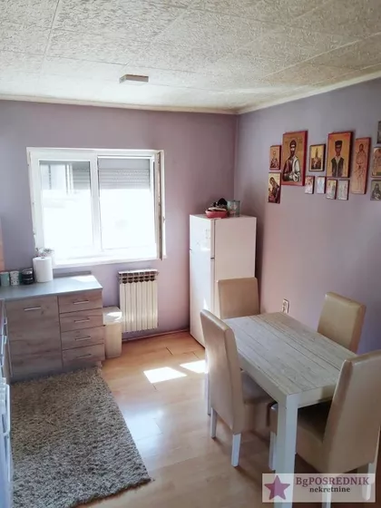 Niška | 4zida.rs