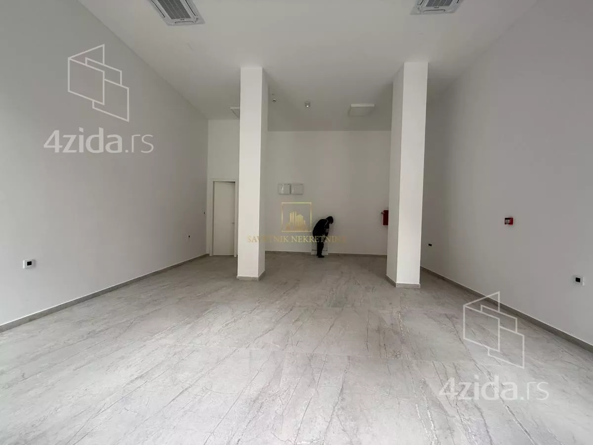 Poslovni prostor | 4zida