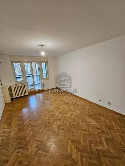 Marka Pola | 4zida.rs